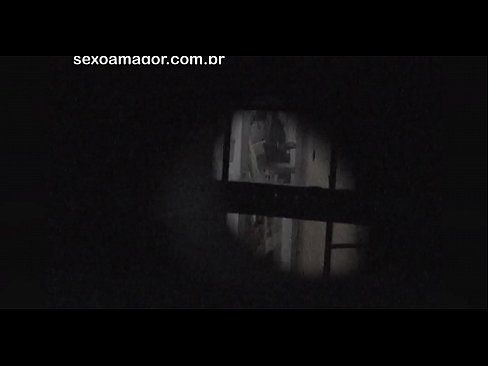 ❤️ Szőke lányt titokban videóra vette a környékbeli kukkoló, aki üreges téglák mögé rejtőzött ❤️❌ Porno at hu.pornjk.ru ️❤